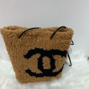 Handmade Tan and Black Women's Shoulder Bag